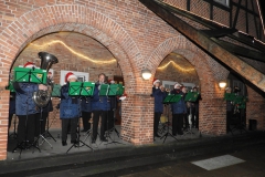 Spielen am Tannenbaum 23.12.2018